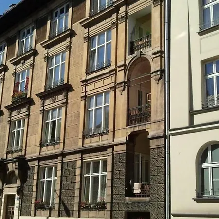 1203 On Batorego Street Appartement